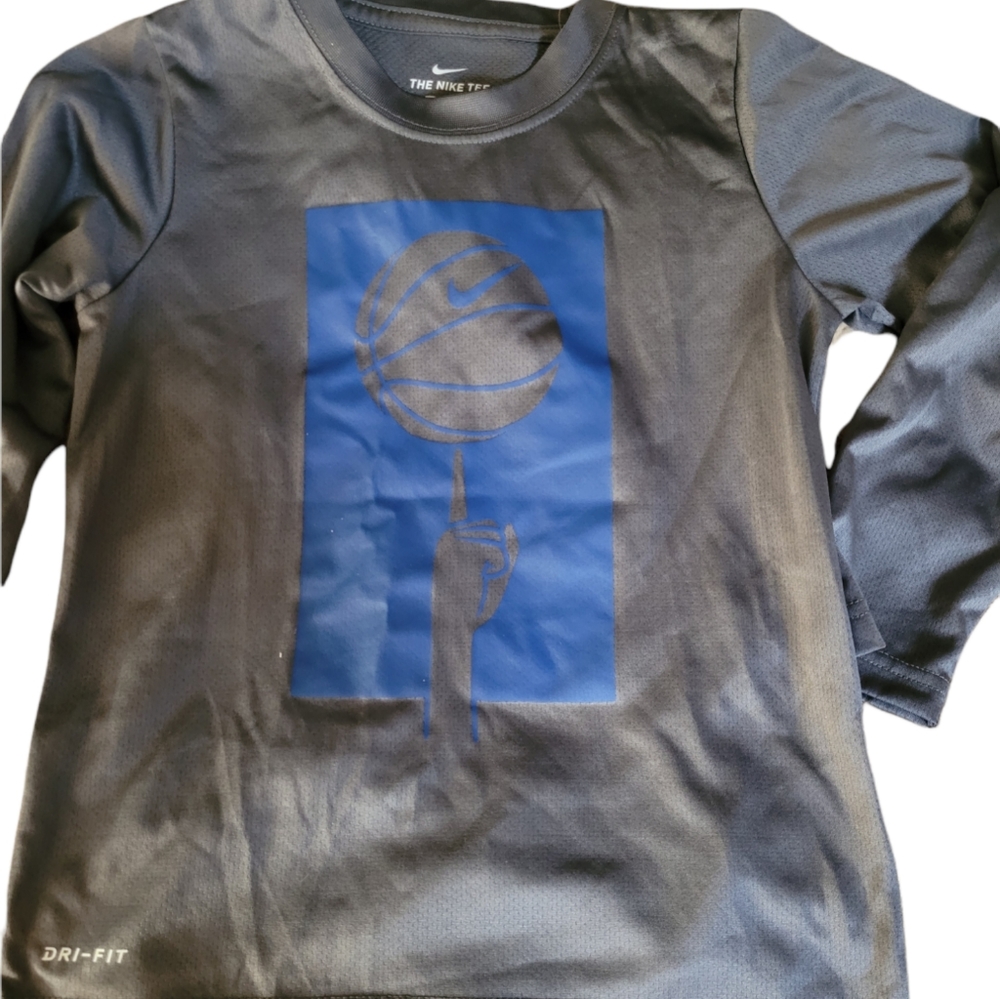 Boys large 7 gray blue dri-fit Nike tshirt long sleeve basketball